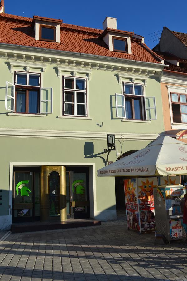 Casa Krone - Piata Sfatului Брашов Екстериор снимка